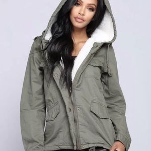 Fur-lined jacket for women